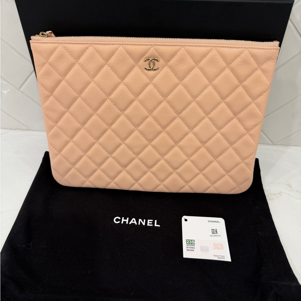 CHANEL Peach O Classic Pouch - M